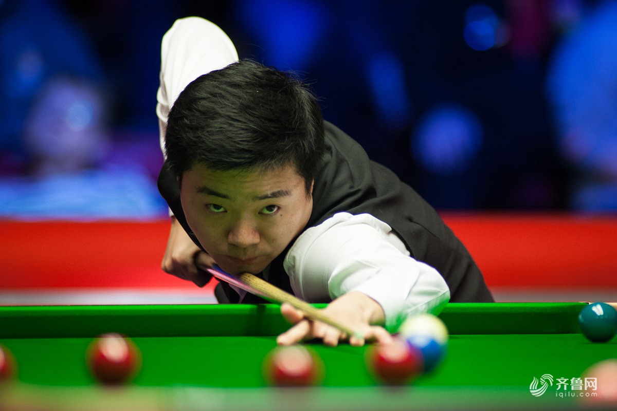 防守球员后 防守球员后