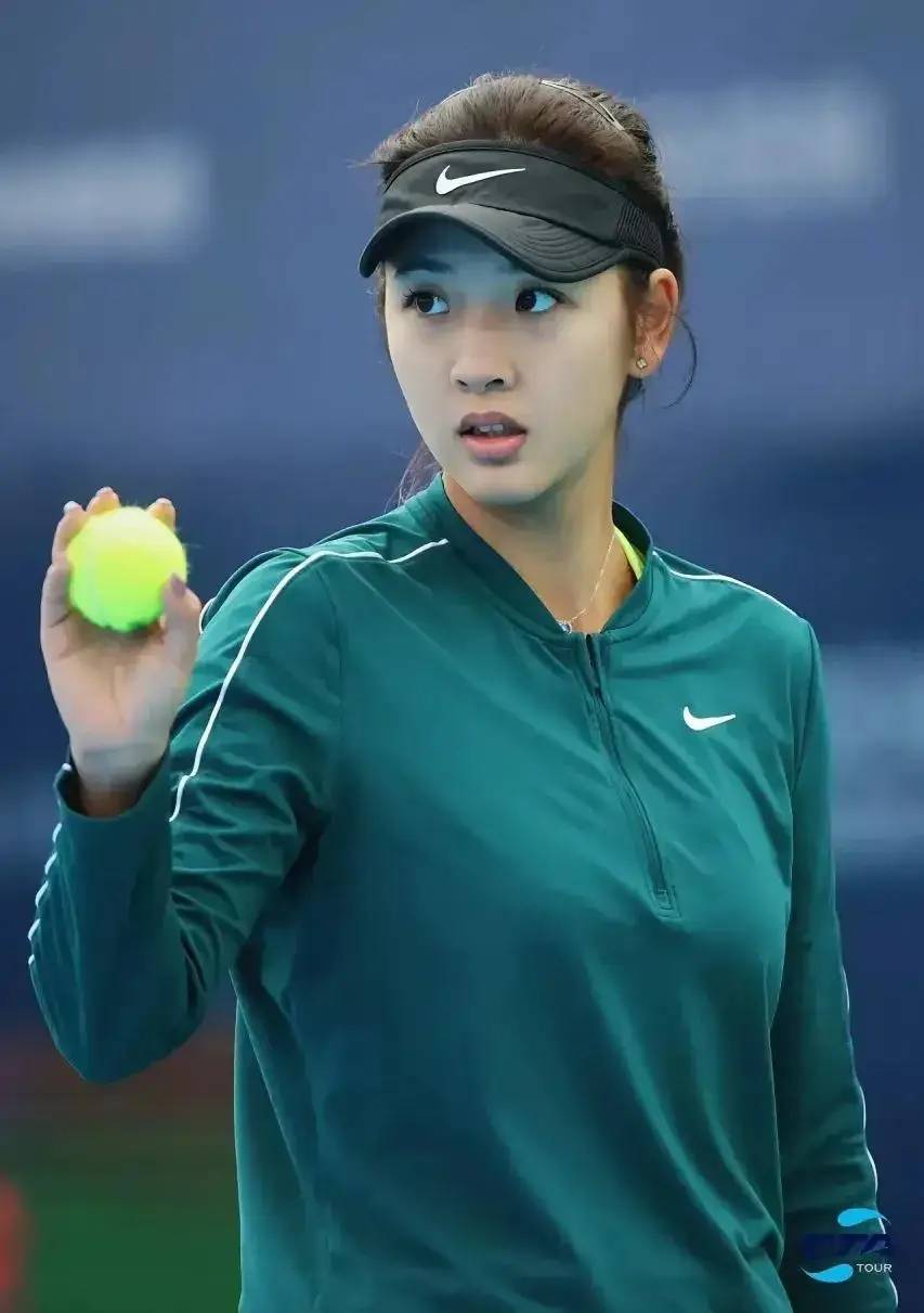 一名处于巅 一名处于巅